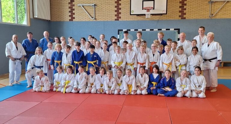 Mehr über den Artikel erfahren Judo Wettkampfförderung in Holtriem